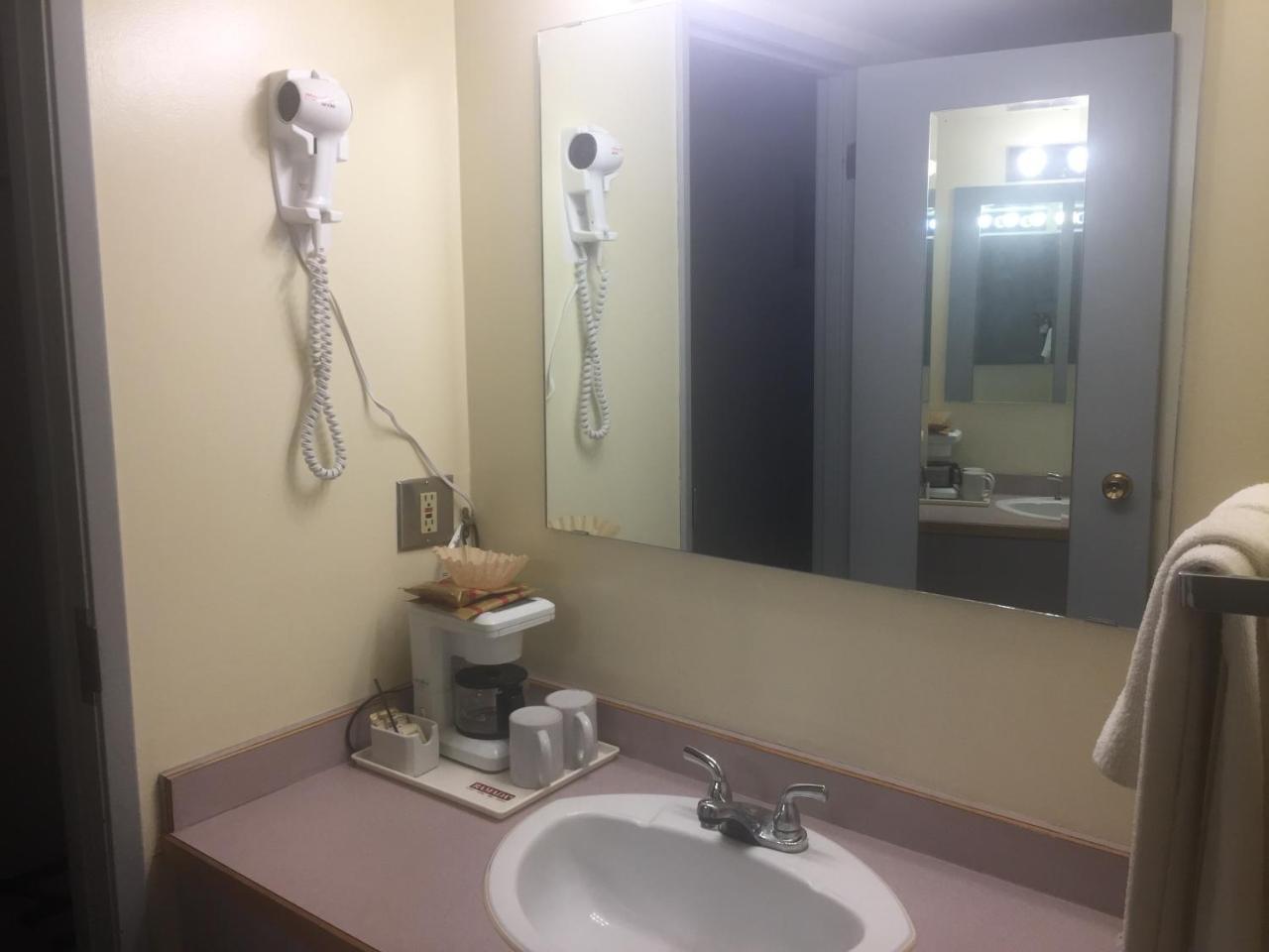 Dc Lodge Доусън Крийк Екстериор снимка